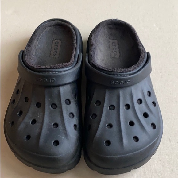 fleece lined crocs